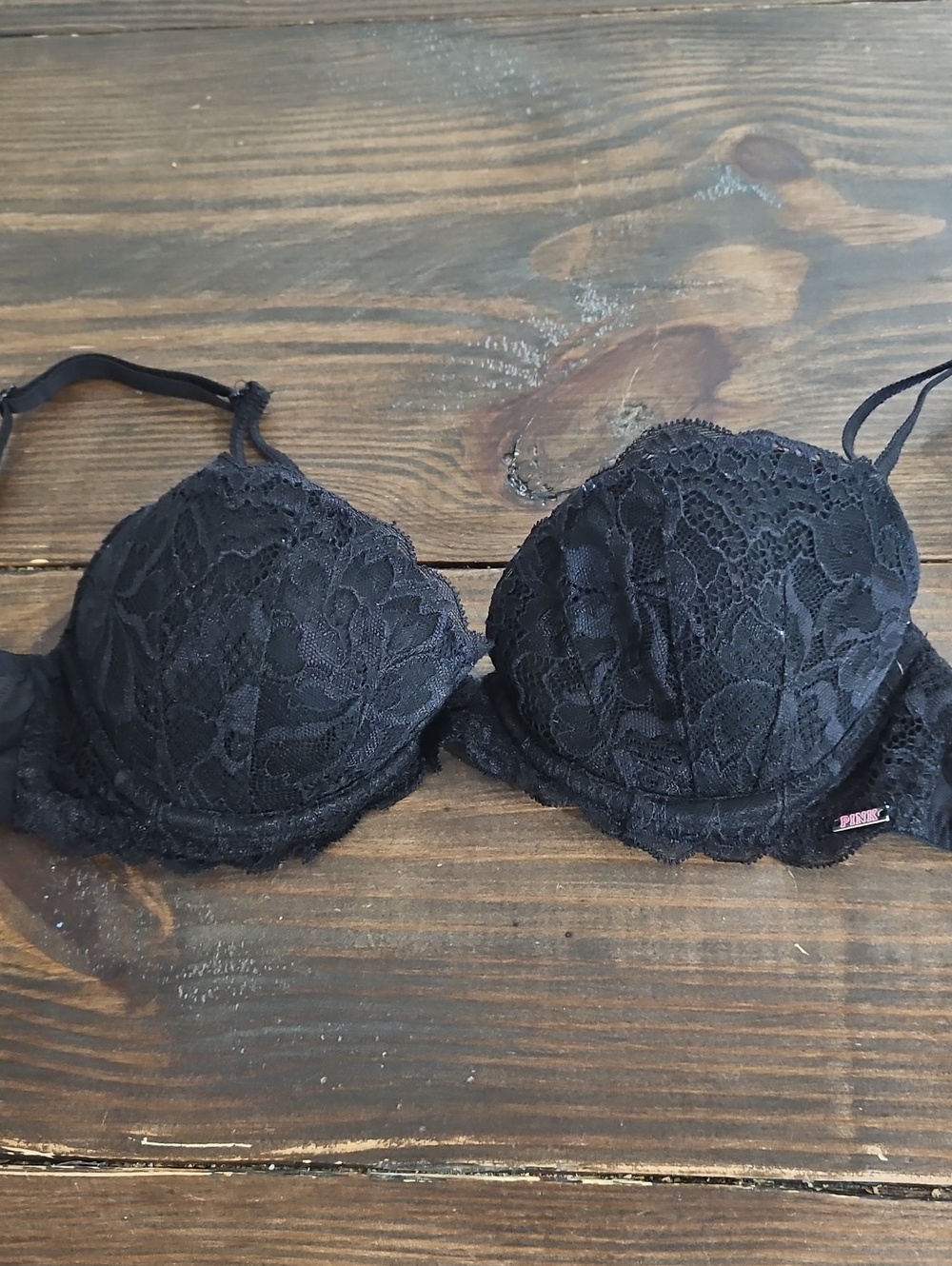 PINK Victoria's Secret Date Lightly Lined Bra Size 32B